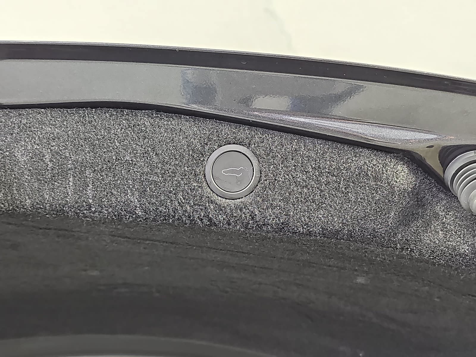 2025 Tesla Model 3 Base