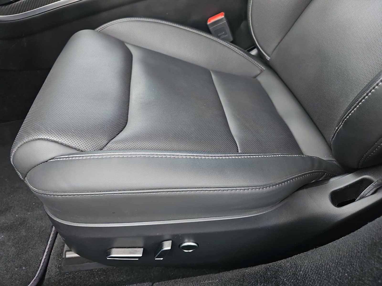 2024 Tesla Model S Plaid