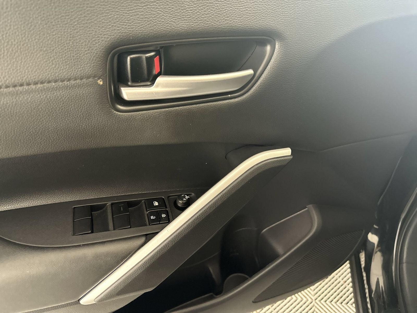 2024 Toyota Corolla Cross Hybrid XSE