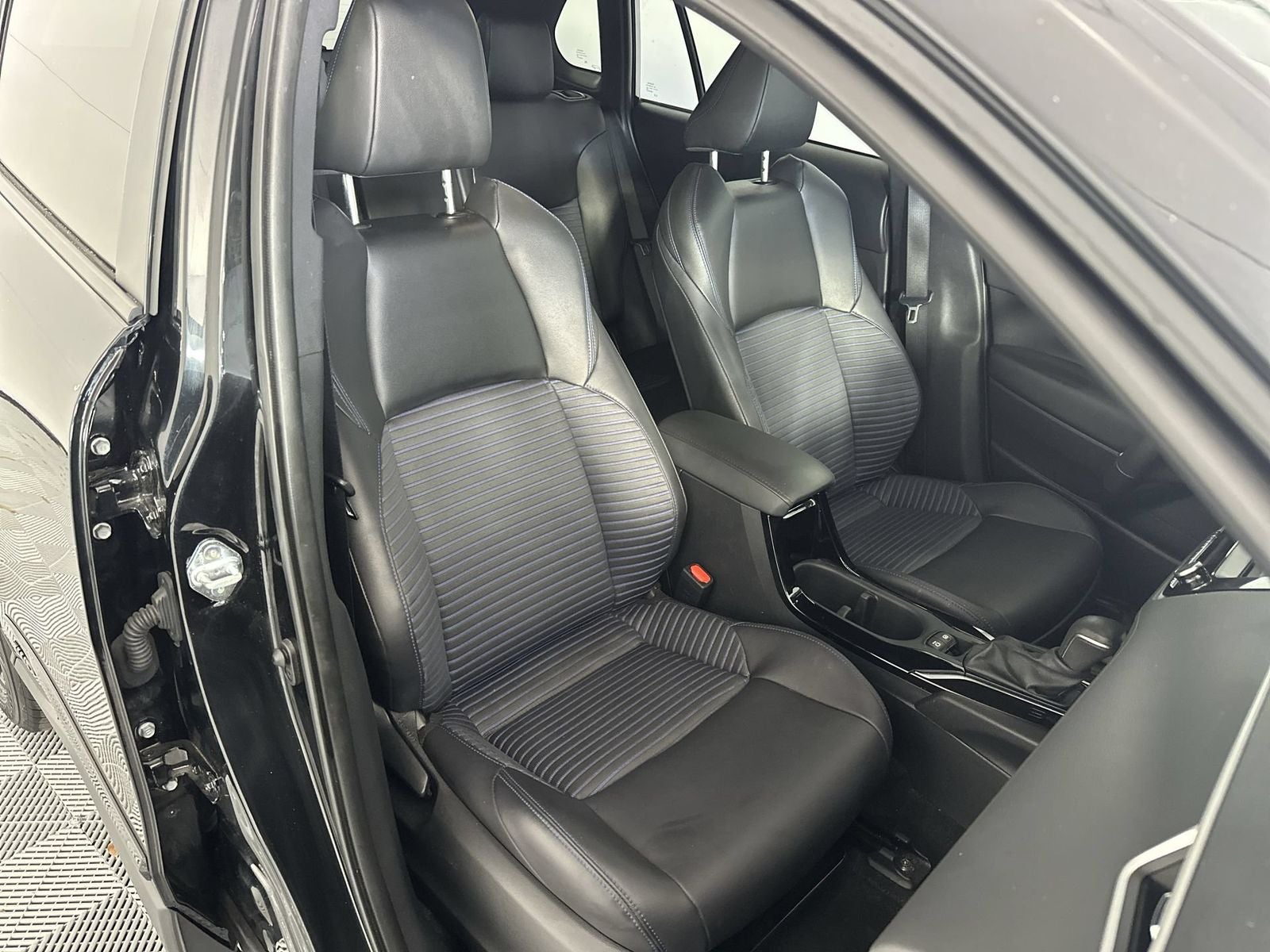 2024 Toyota Corolla Cross Hybrid XSE
