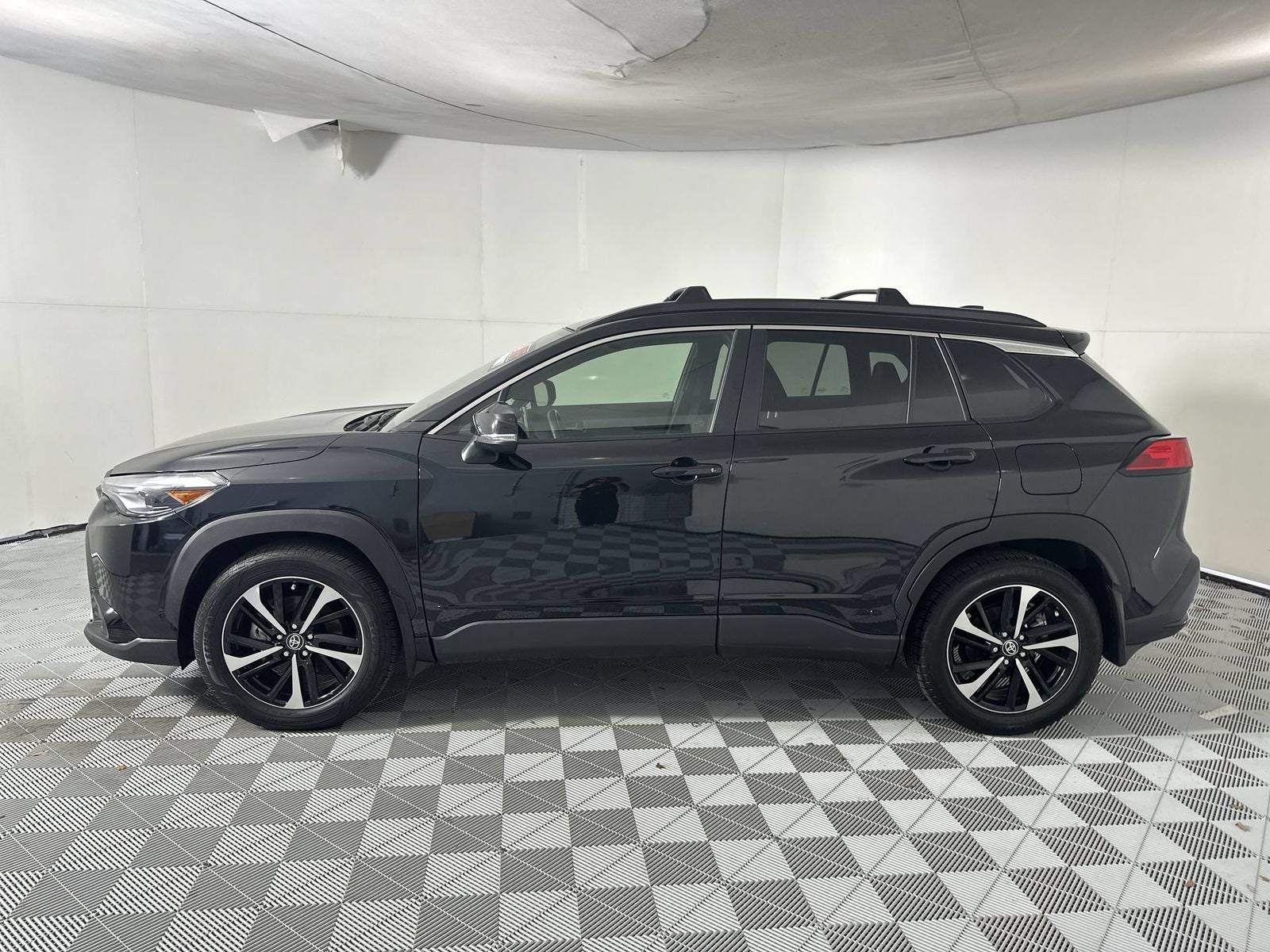 2024 Toyota Corolla Cross Hybrid XSE