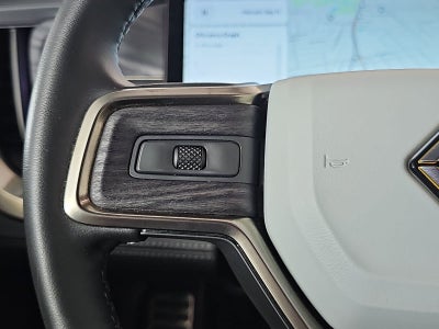 2024 Rivian R1S Adventure