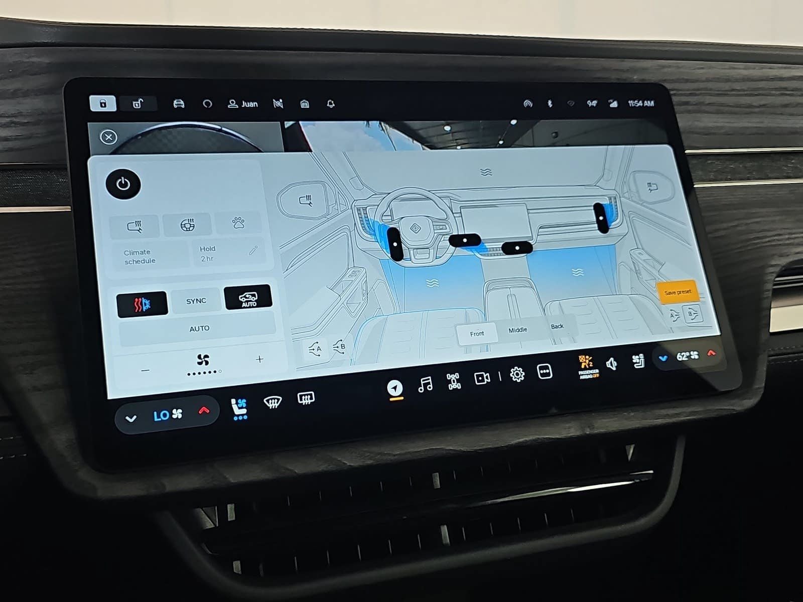 2024 Rivian R1S Adventure