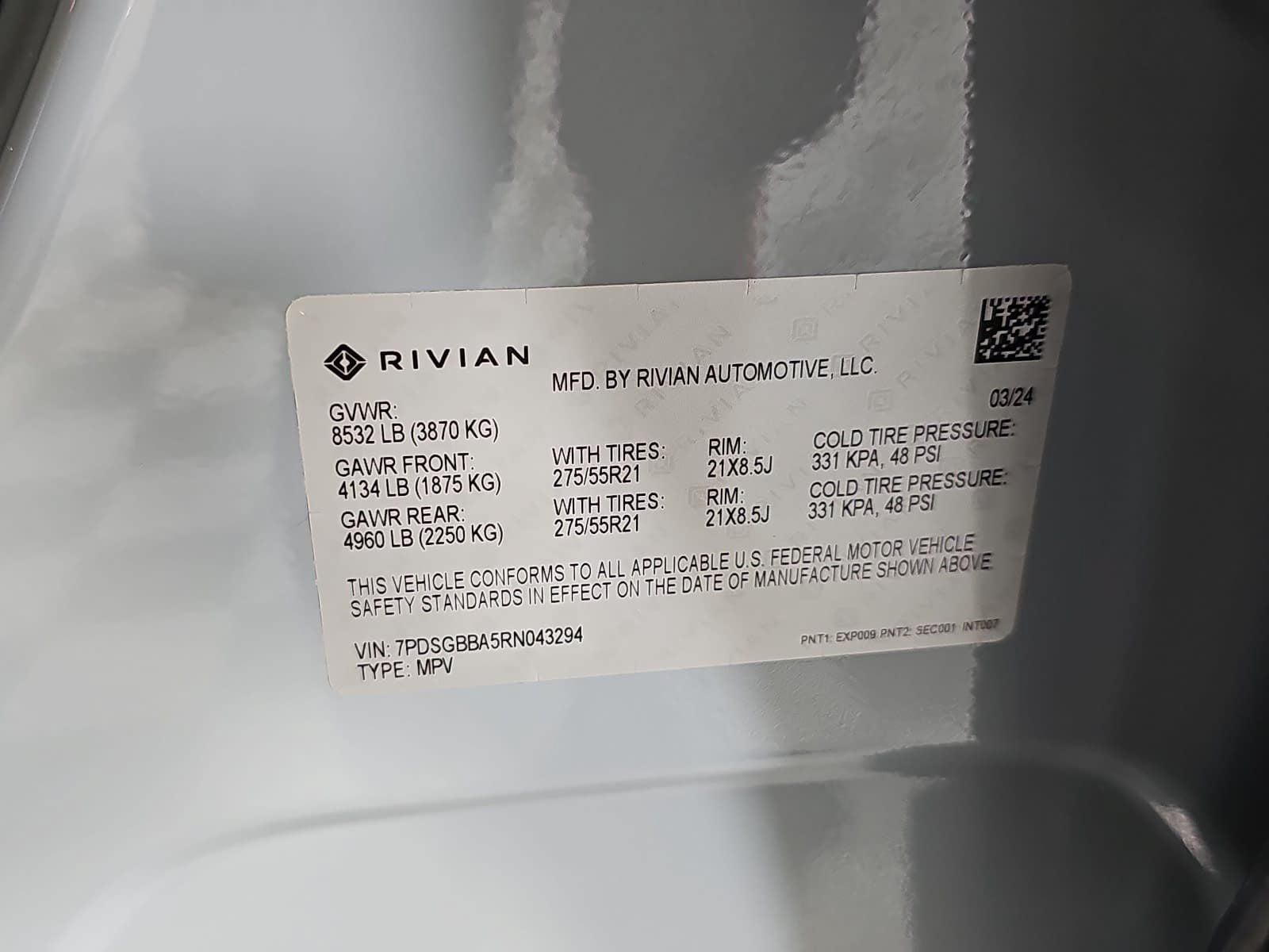 2024 Rivian R1S Adventure