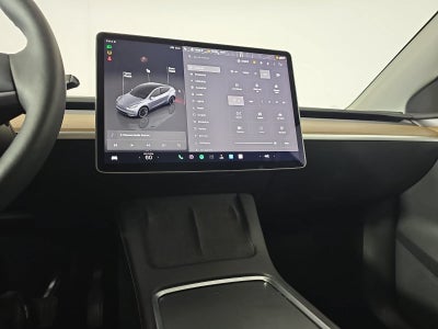 2025 Tesla Model Y Long Range