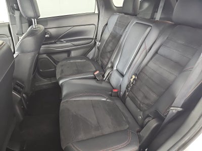 2020 Mitsubishi Outlander SE