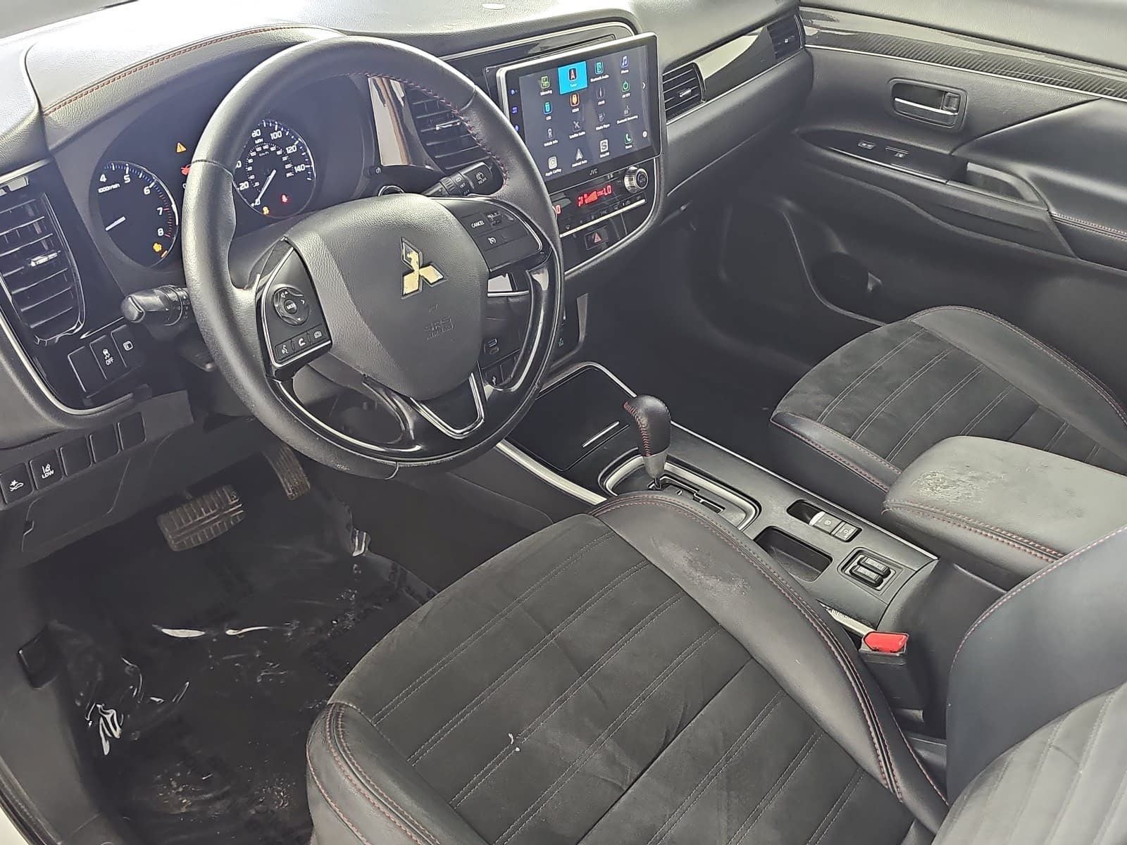 2020 Mitsubishi Outlander SE