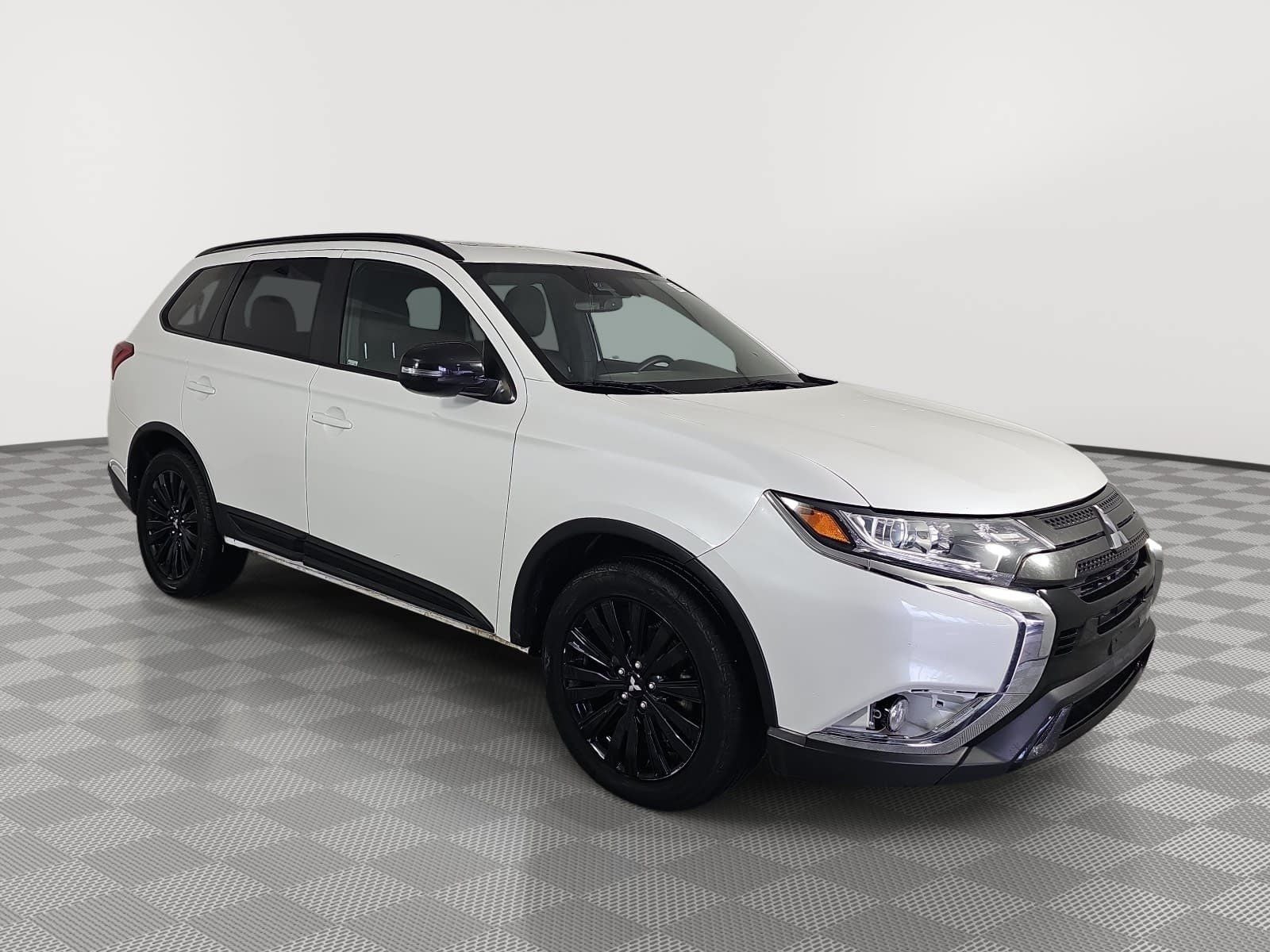 2020 Mitsubishi Outlander SE