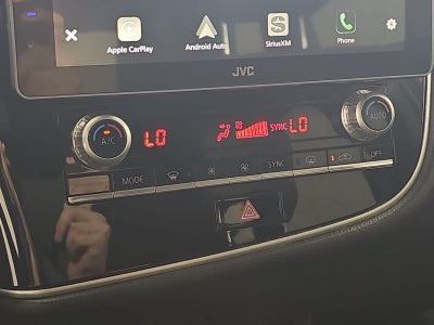2020 Mitsubishi Outlander LE