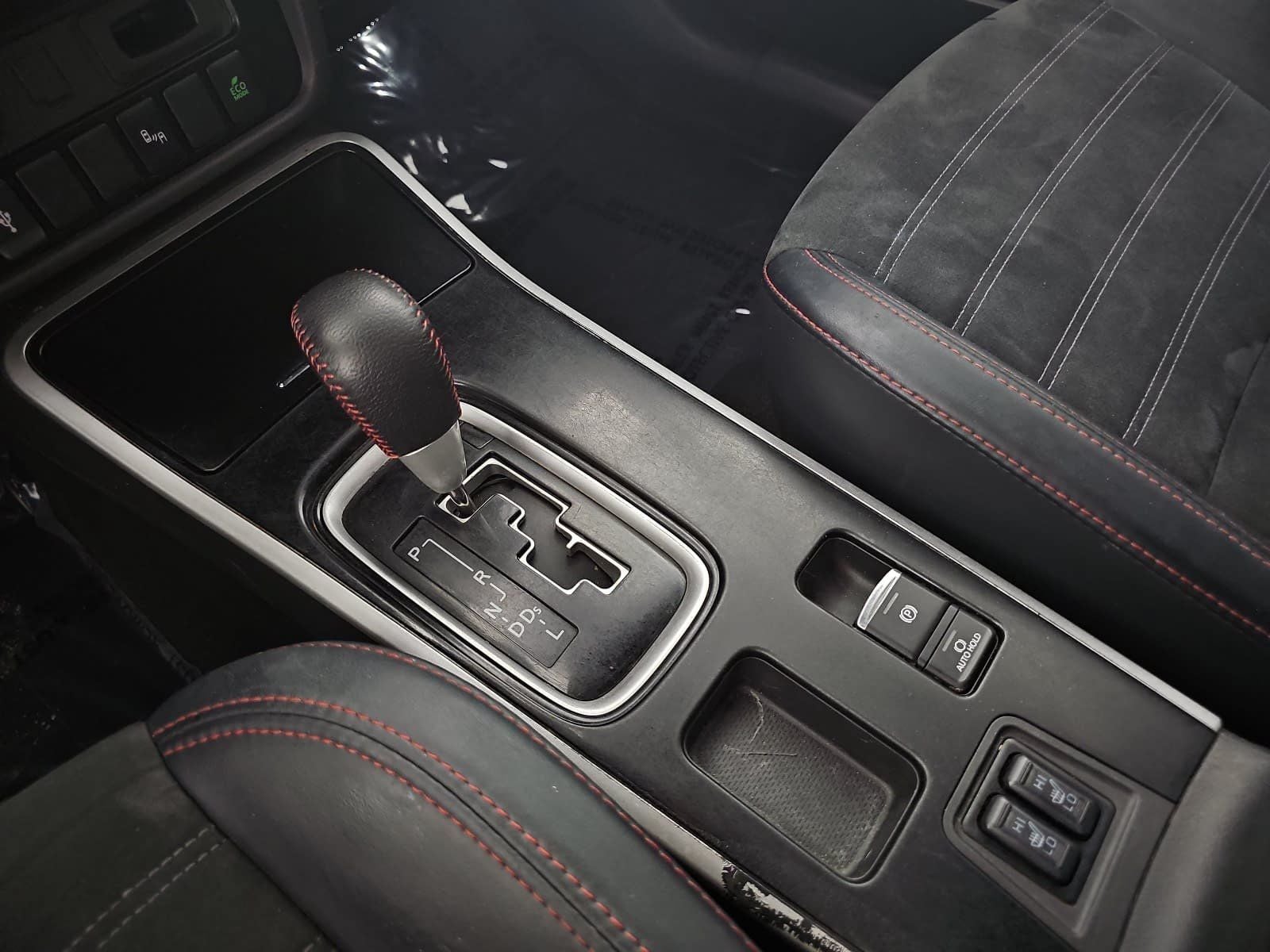 2020 Mitsubishi Outlander LE