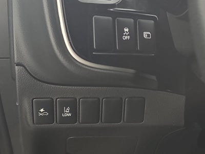 2020 Mitsubishi Outlander LE