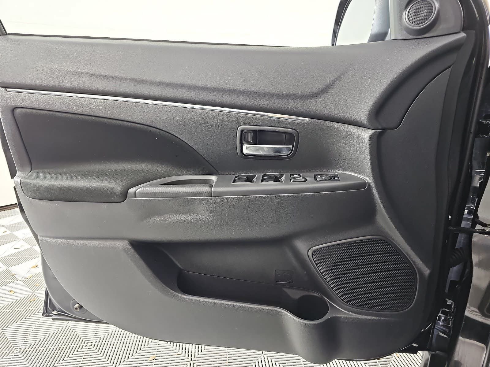 2024 Mitsubishi Outlander Sport 2.0 LE