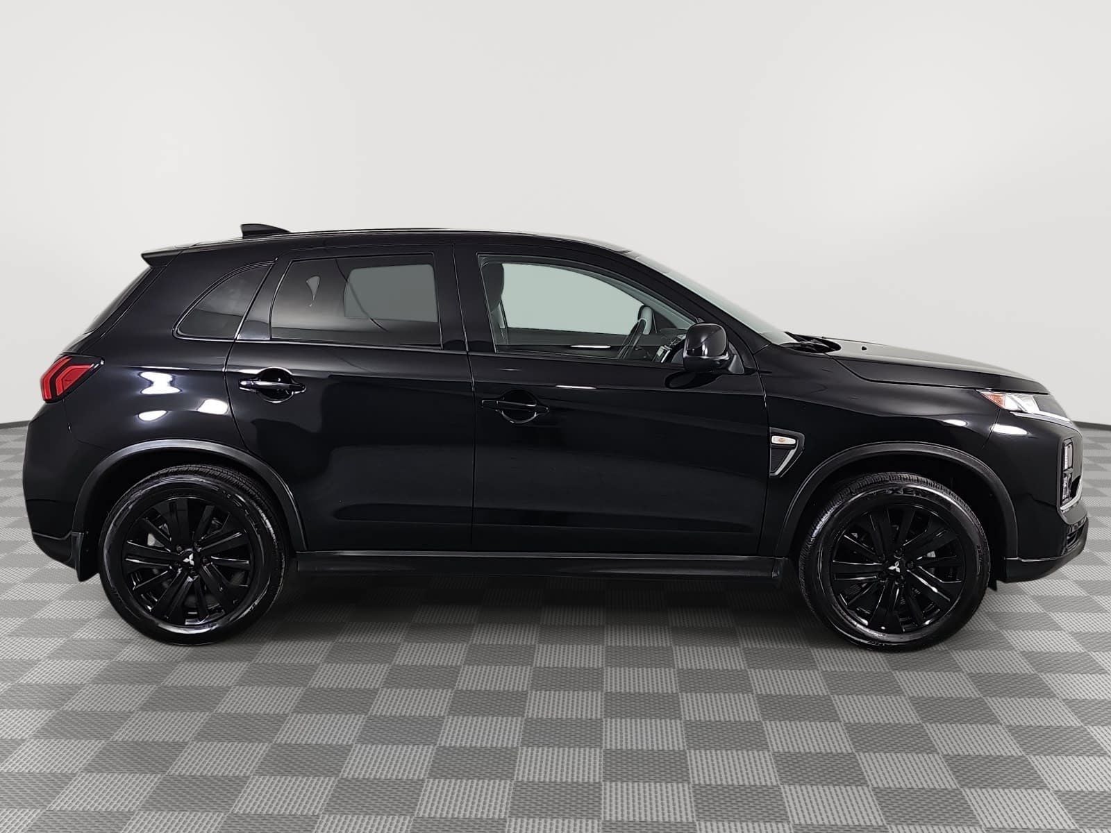 2024 Mitsubishi Outlander Sport LE