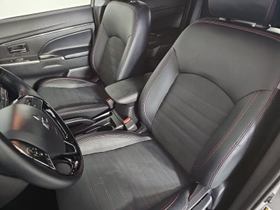 2025 Mitsubishi Outlander Sport S