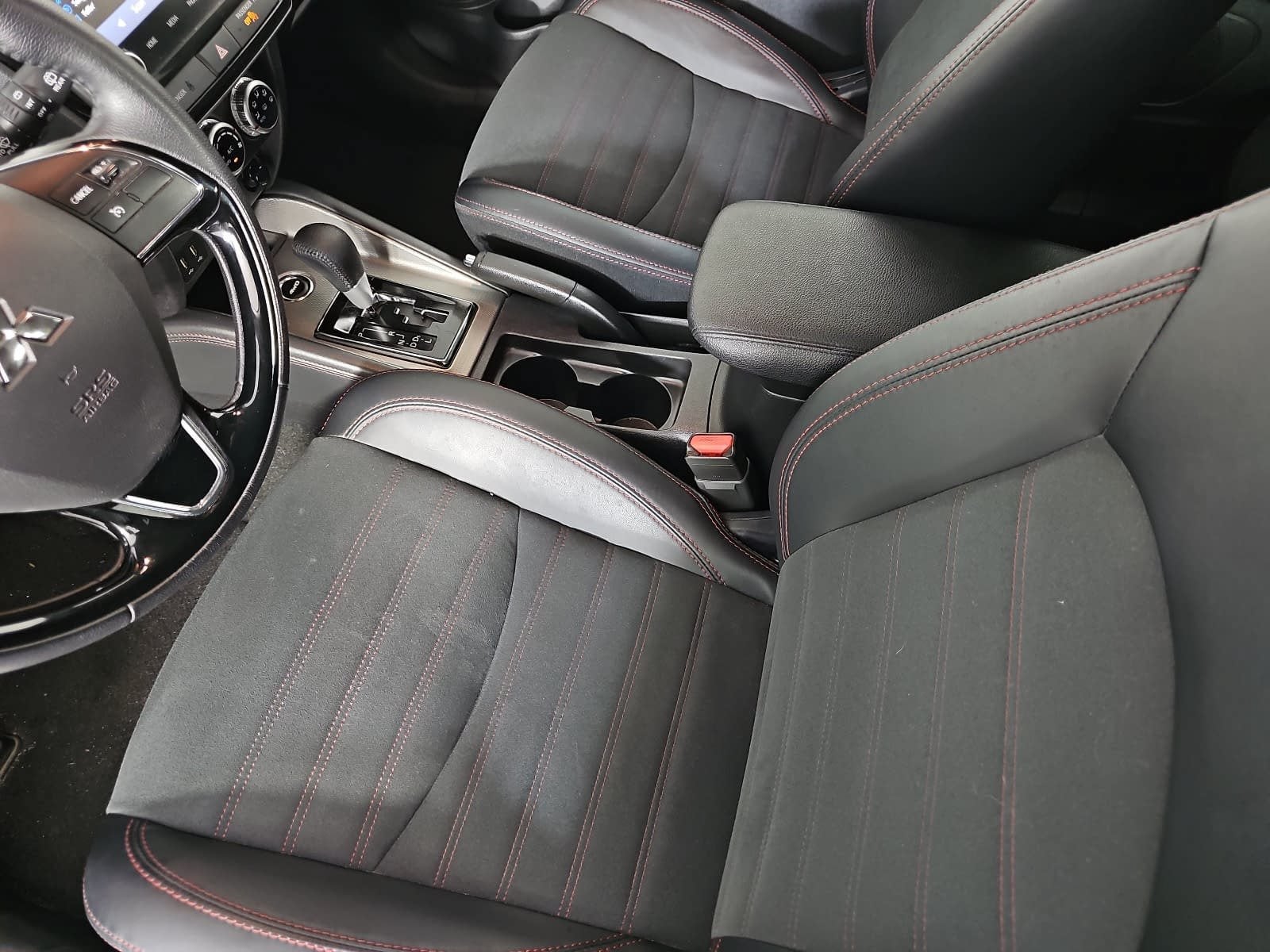 2025 Mitsubishi Outlander Sport S