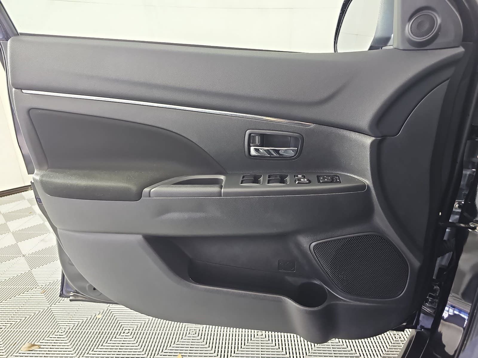 2023 Mitsubishi Outlander Sport ES