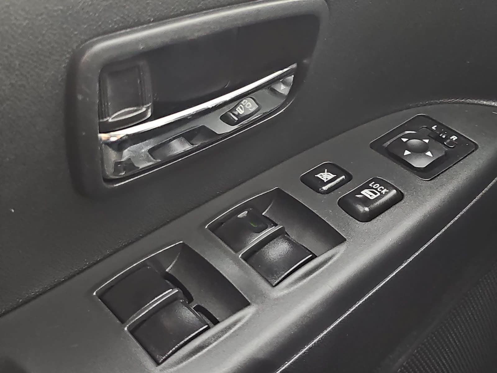 2023 Mitsubishi Outlander Sport ES