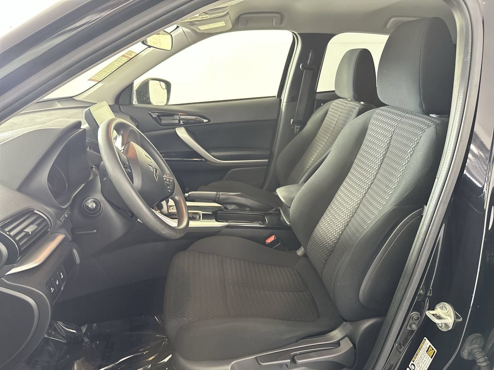 2022 Mitsubishi Eclipse Cross LE