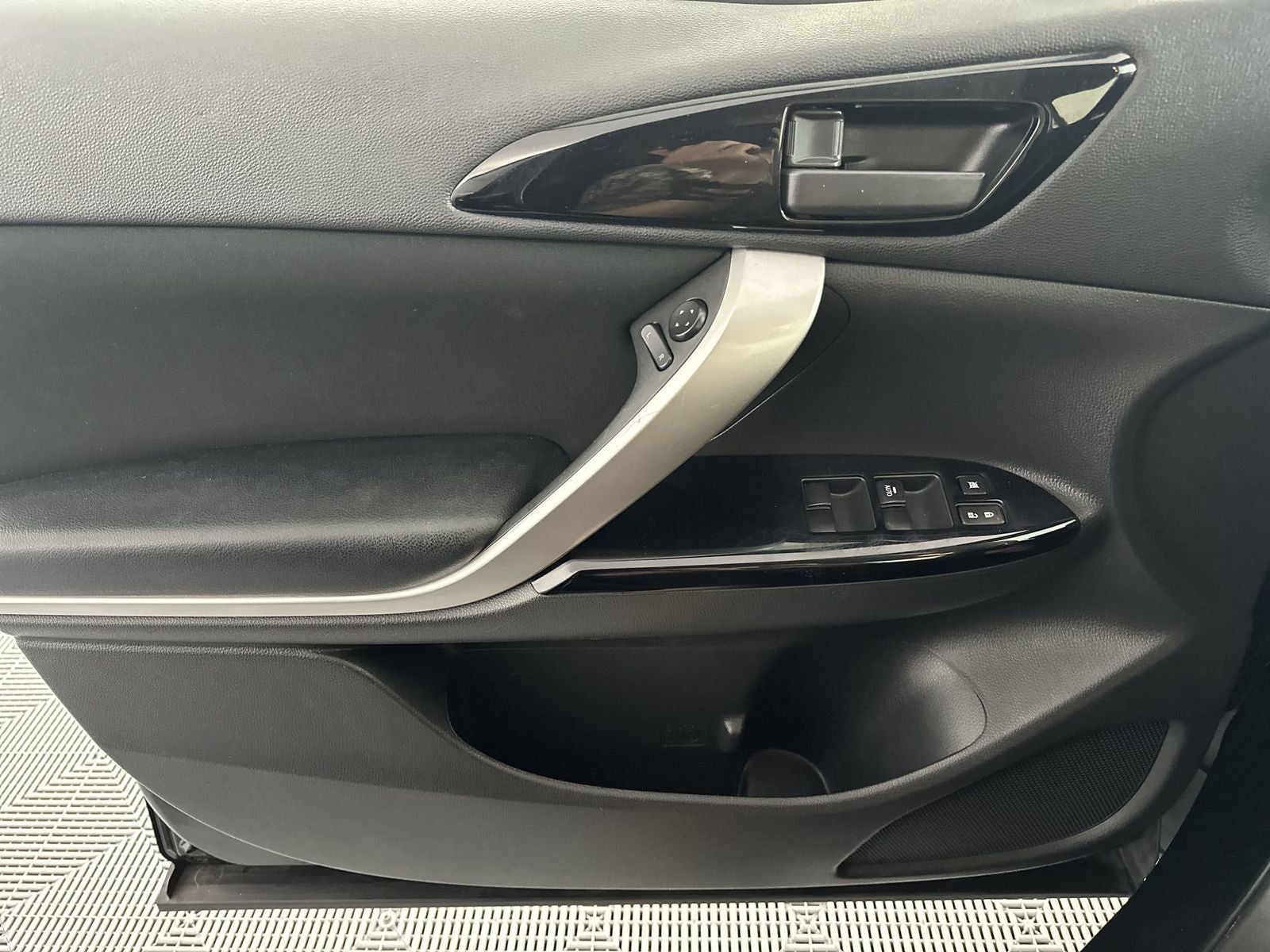2022 Mitsubishi Eclipse Cross LE