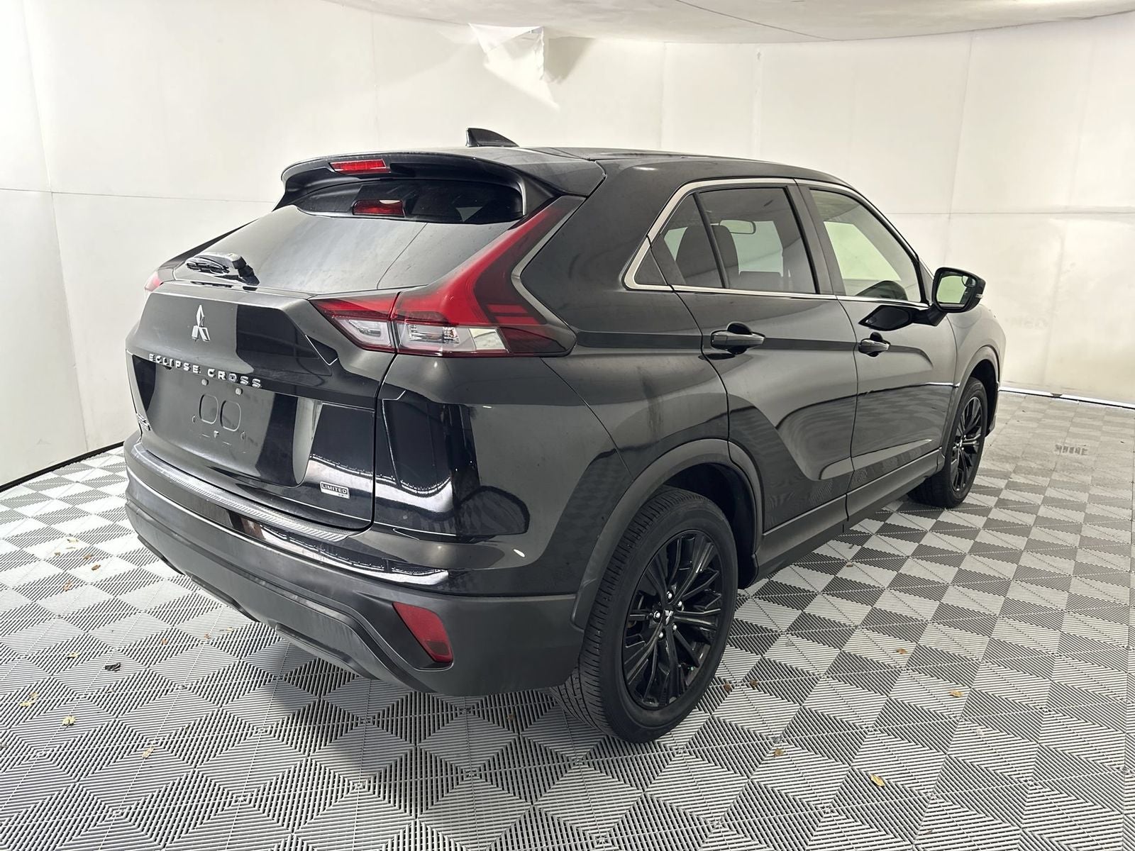 2022 Mitsubishi Eclipse Cross LE