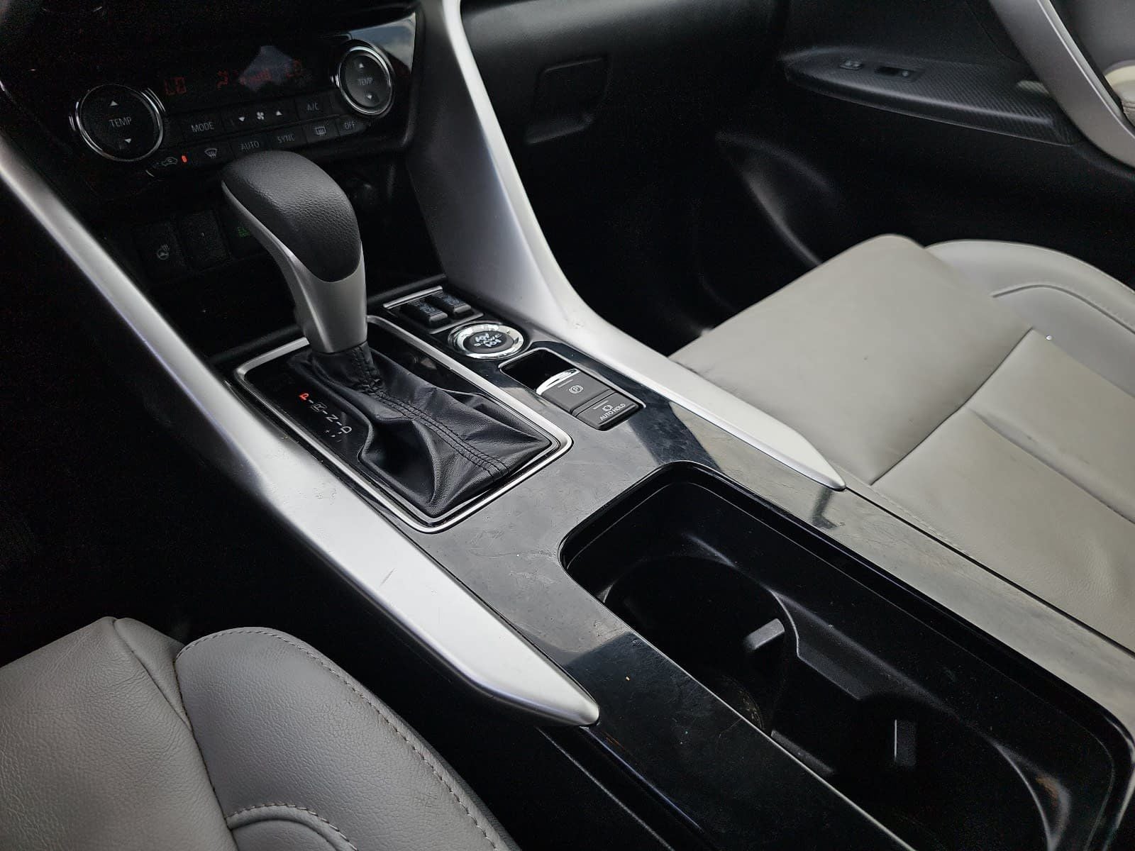 2024 Mitsubishi Eclipse Cross SEL