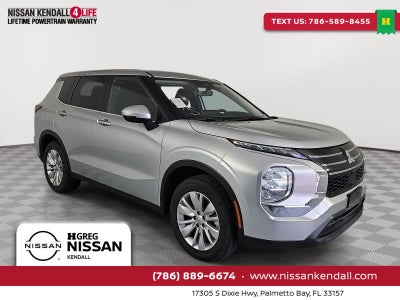 2025 Mitsubishi Outlander ES