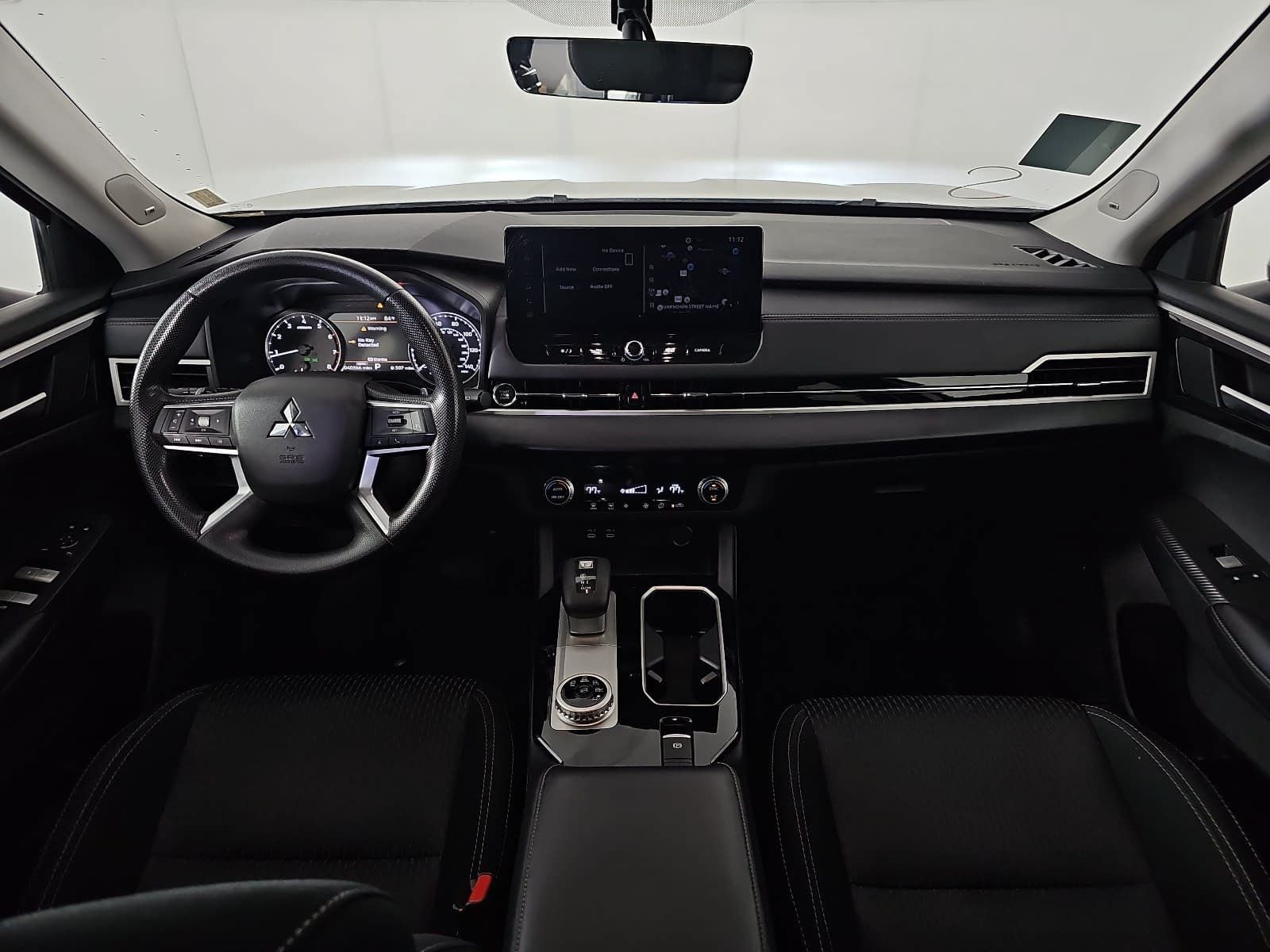 2025 Mitsubishi Outlander ES