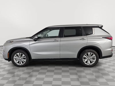 2025 Mitsubishi Outlander ES