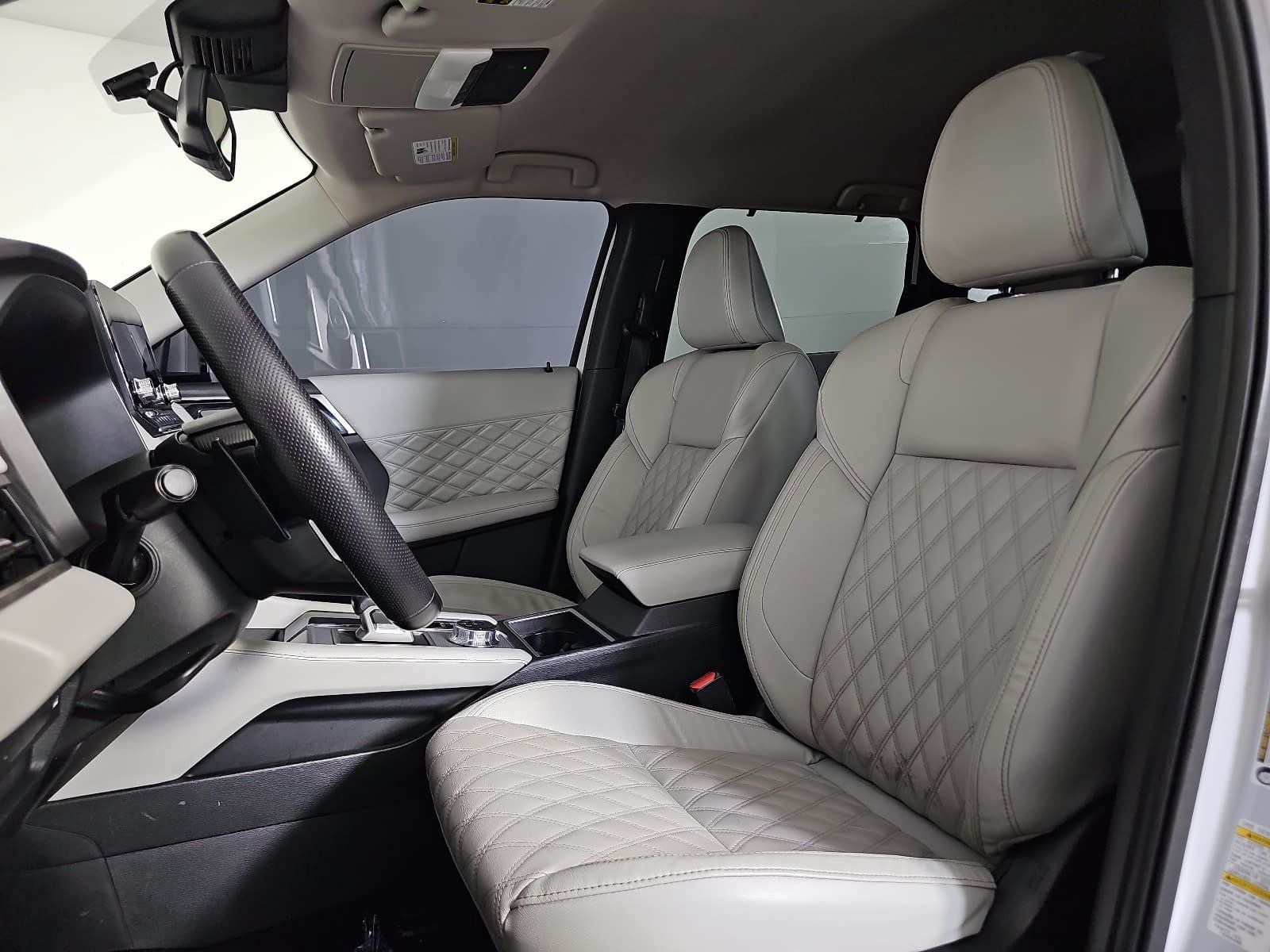 2024 Mitsubishi Outlander SEL