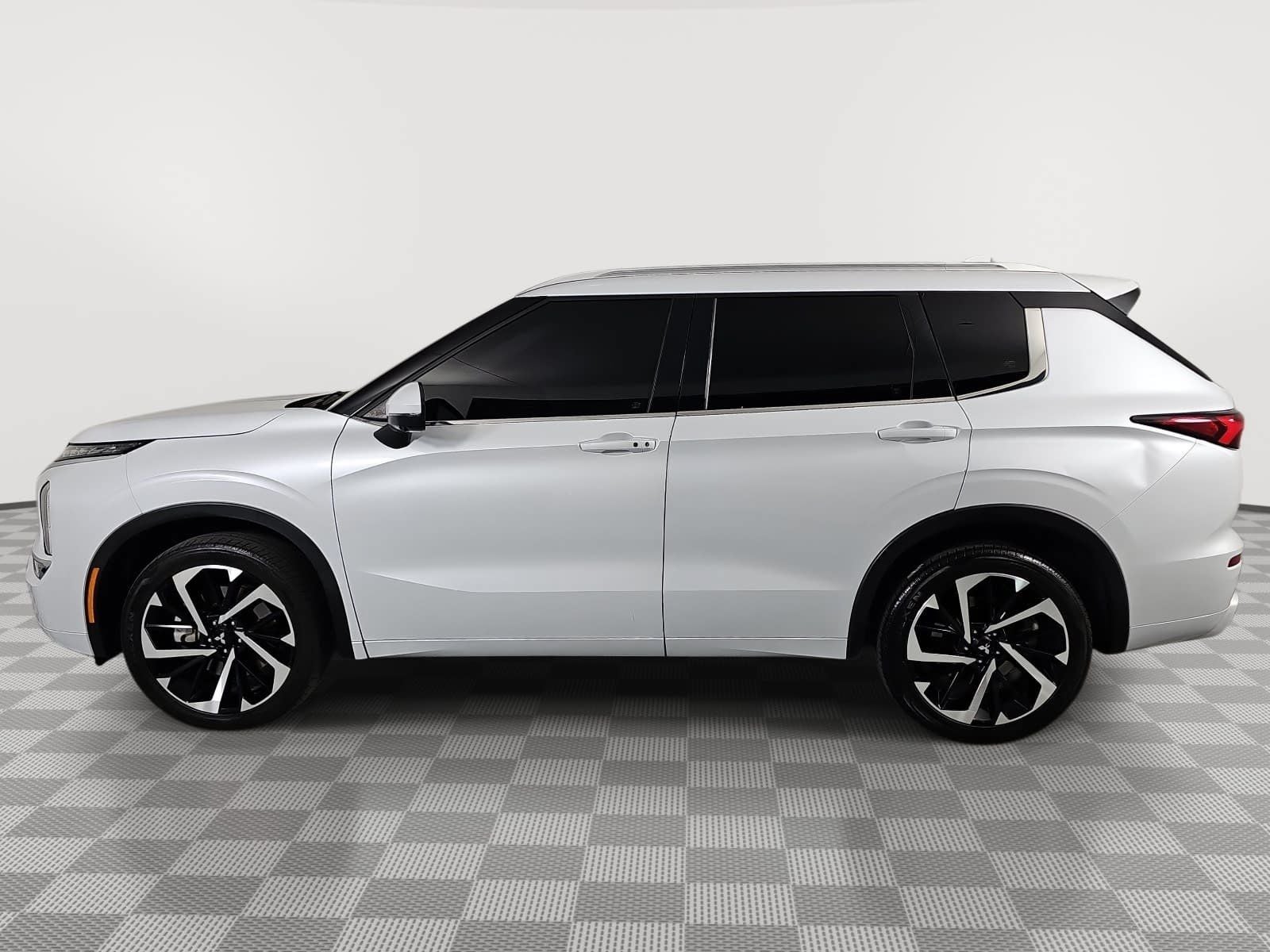 2024 Mitsubishi Outlander SEL