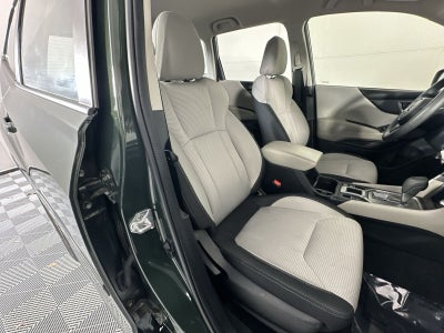2023 Subaru Forester Base
