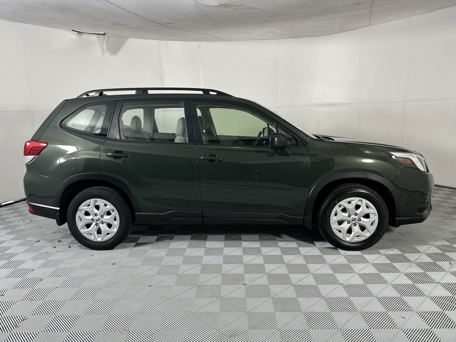 2023 Subaru Forester Base