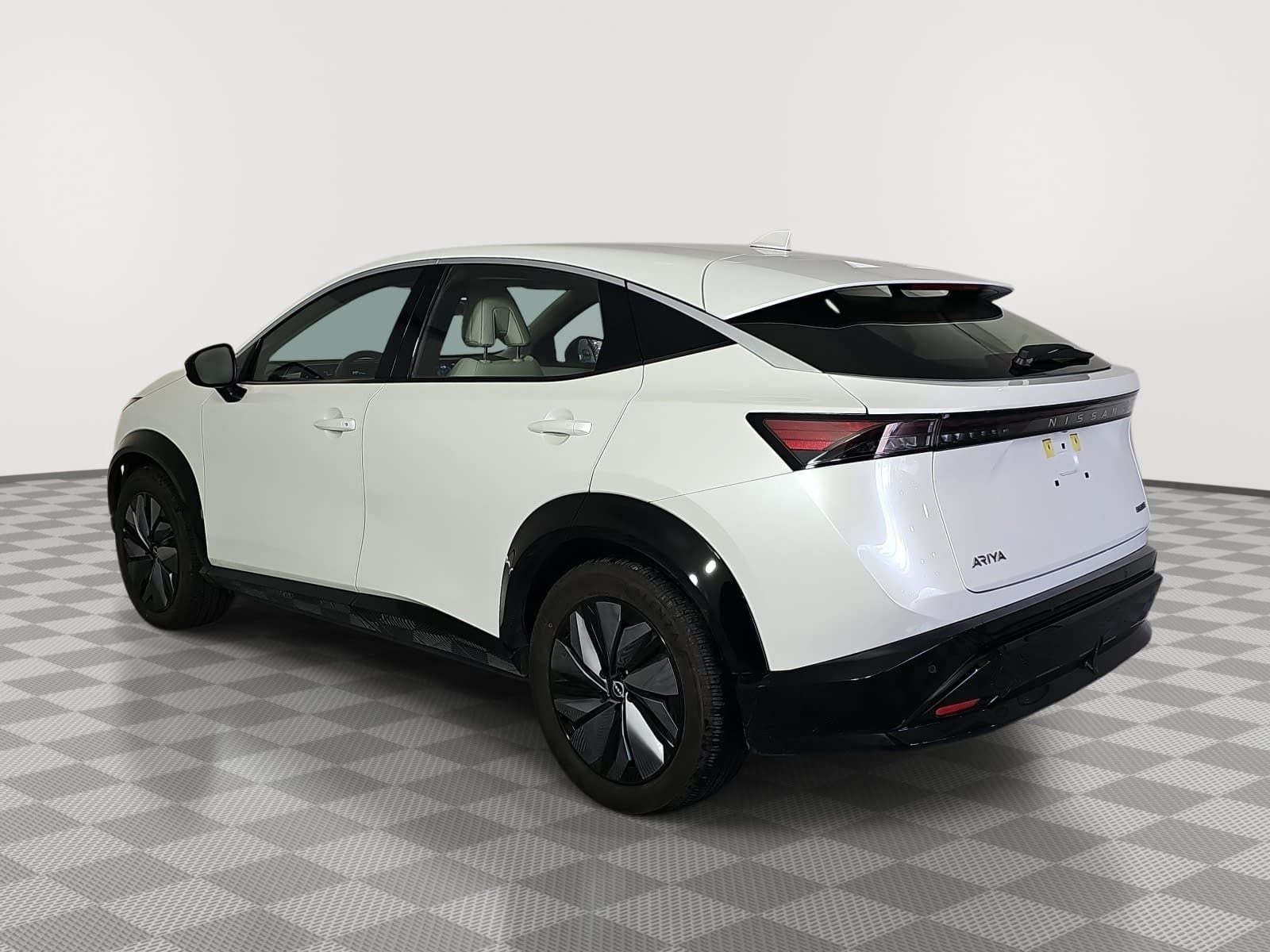 2024 Nissan Ariya ENGAGE