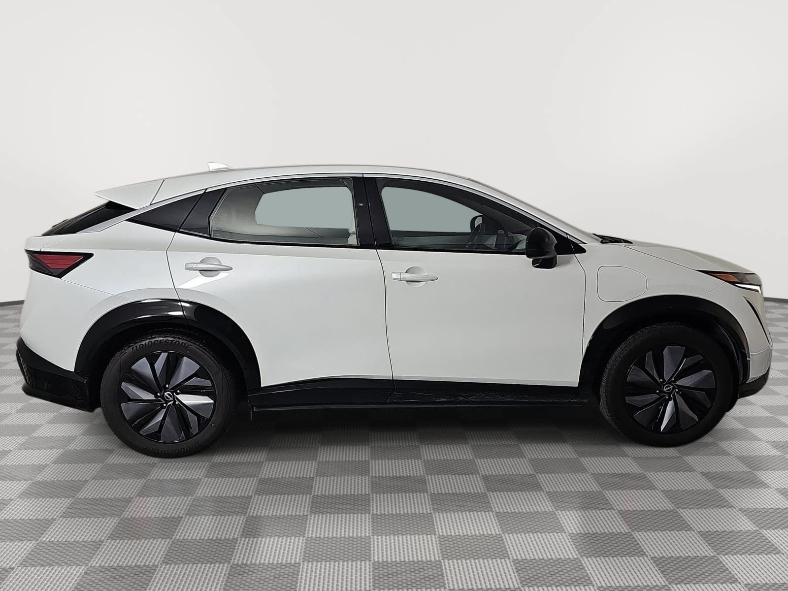 2024 Nissan Ariya ENGAGE