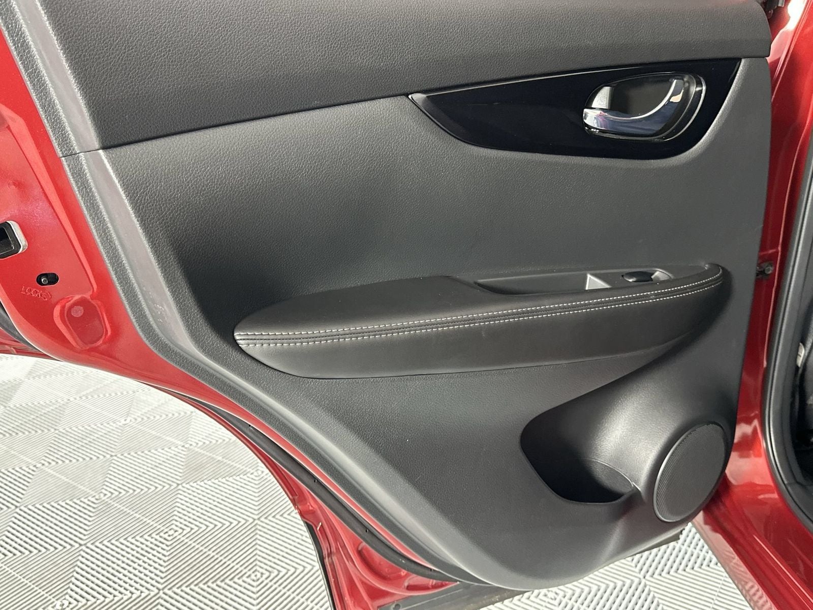 2022 Nissan Rogue Sport SV