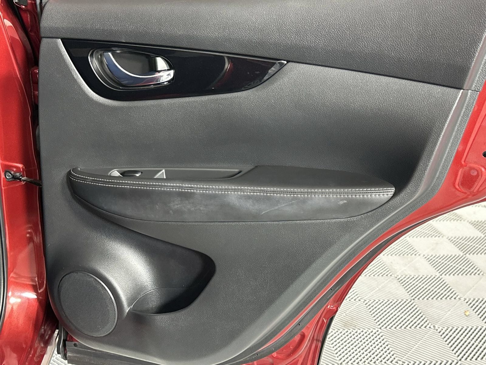 2022 Nissan Rogue Sport SV