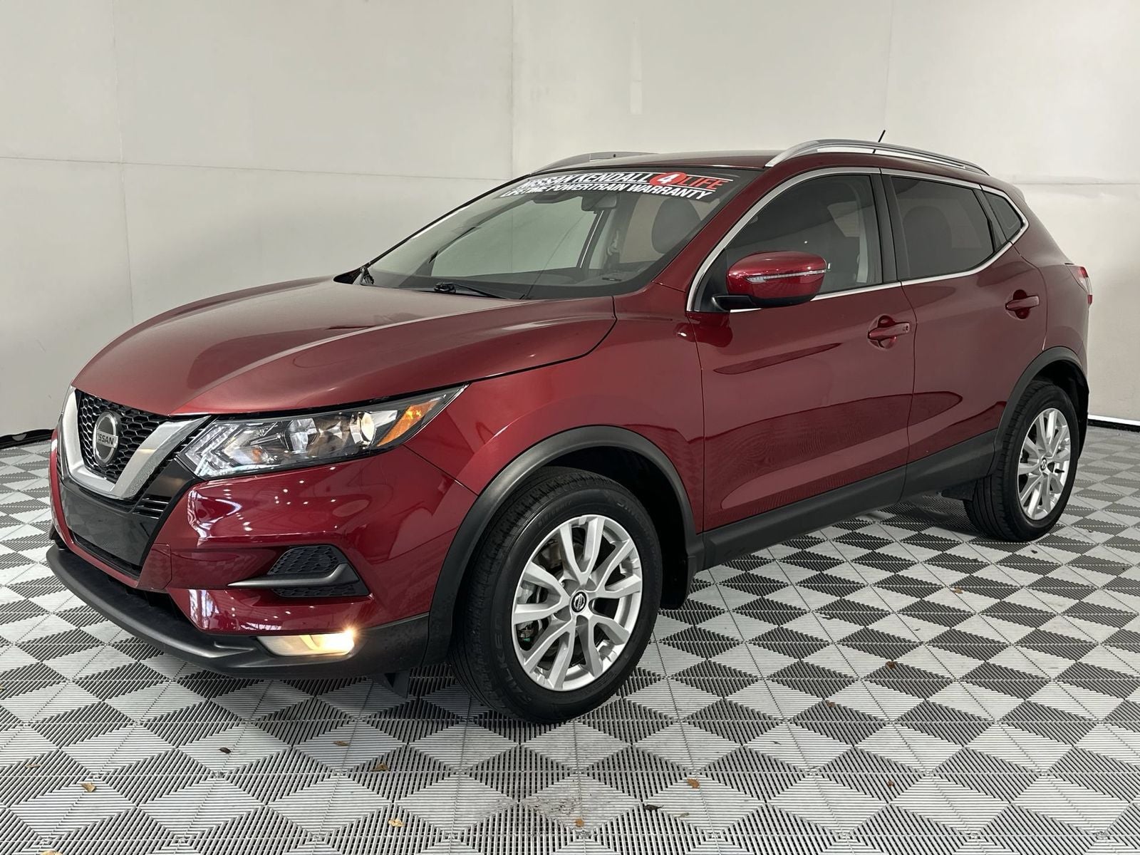 2022 Nissan Rogue Sport SV