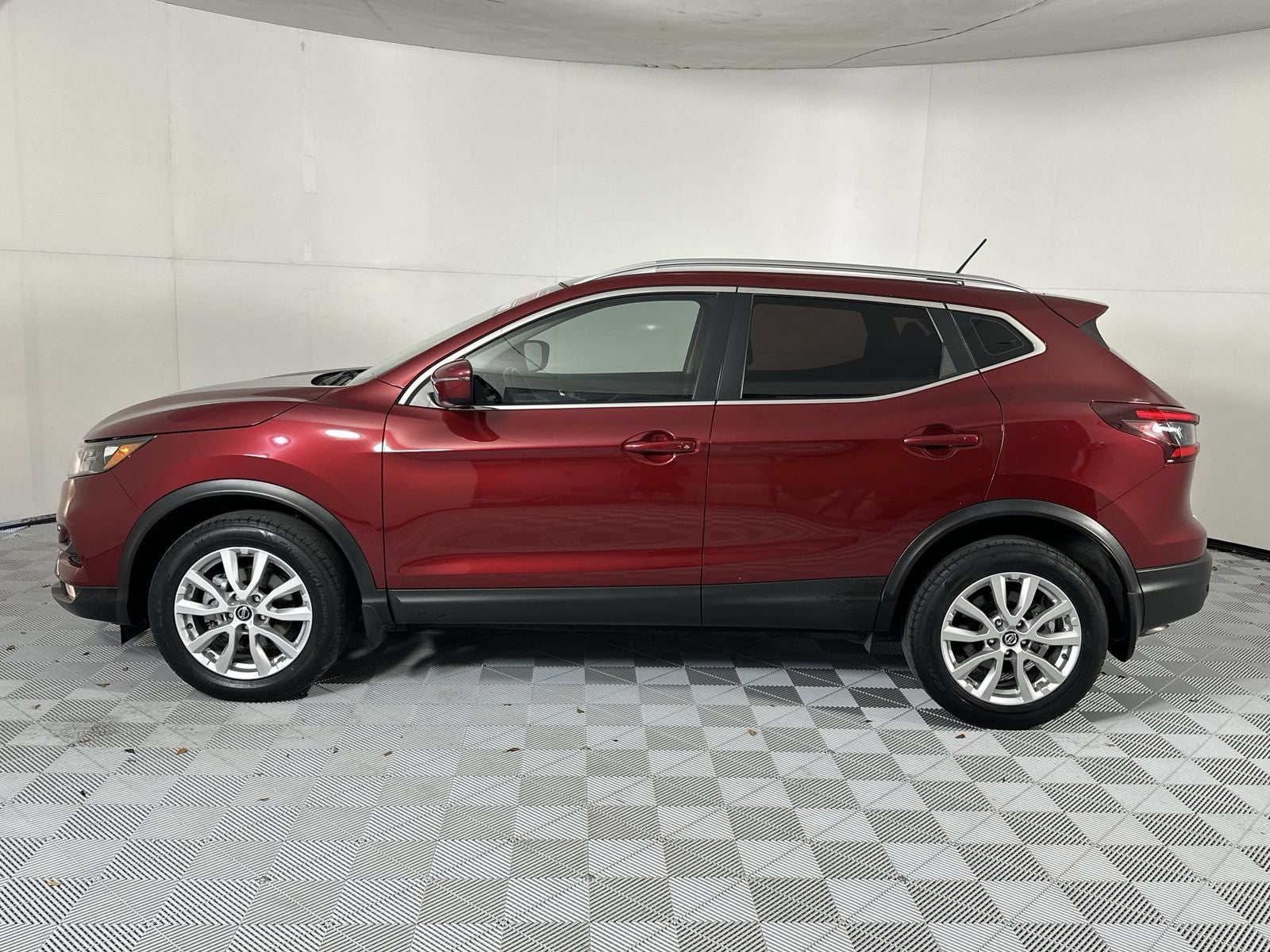 2022 Nissan Rogue Sport SV