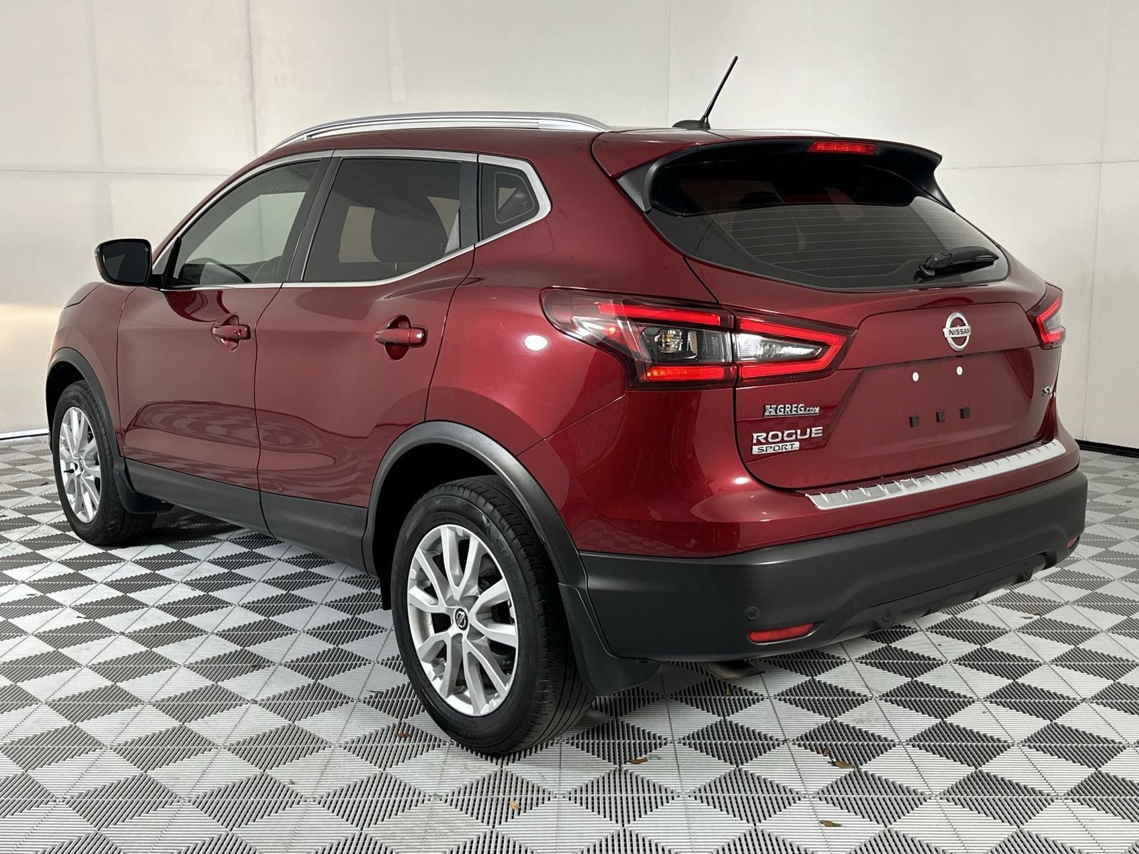 2022 Nissan Rogue Sport SV