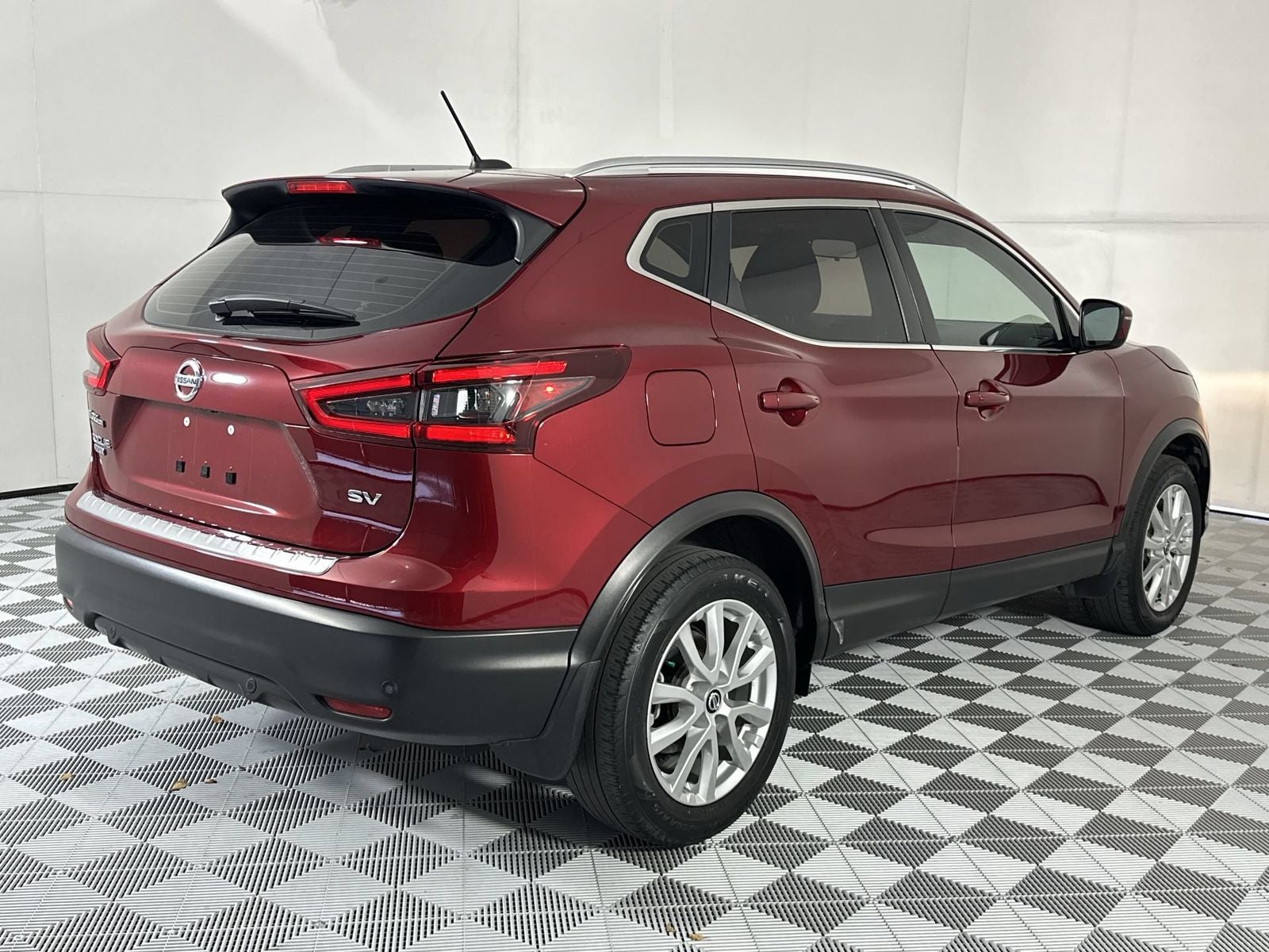 2022 Nissan Rogue Sport SV