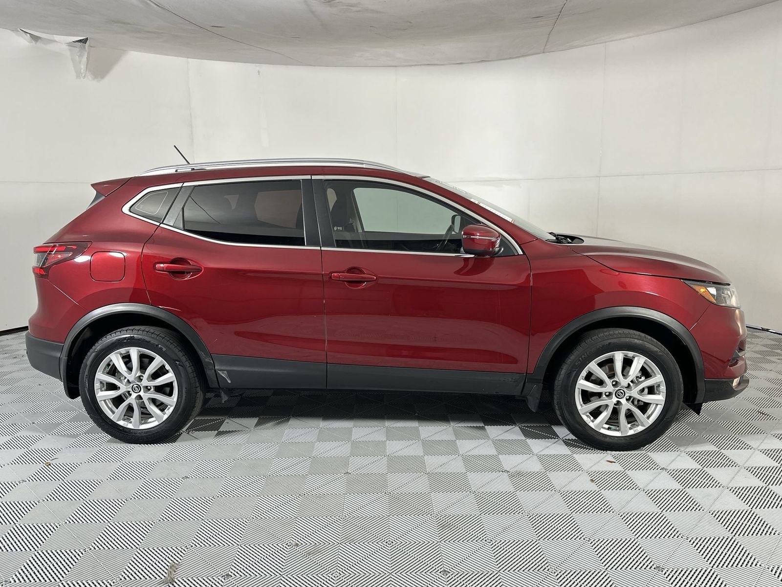 2022 Nissan Rogue Sport SV