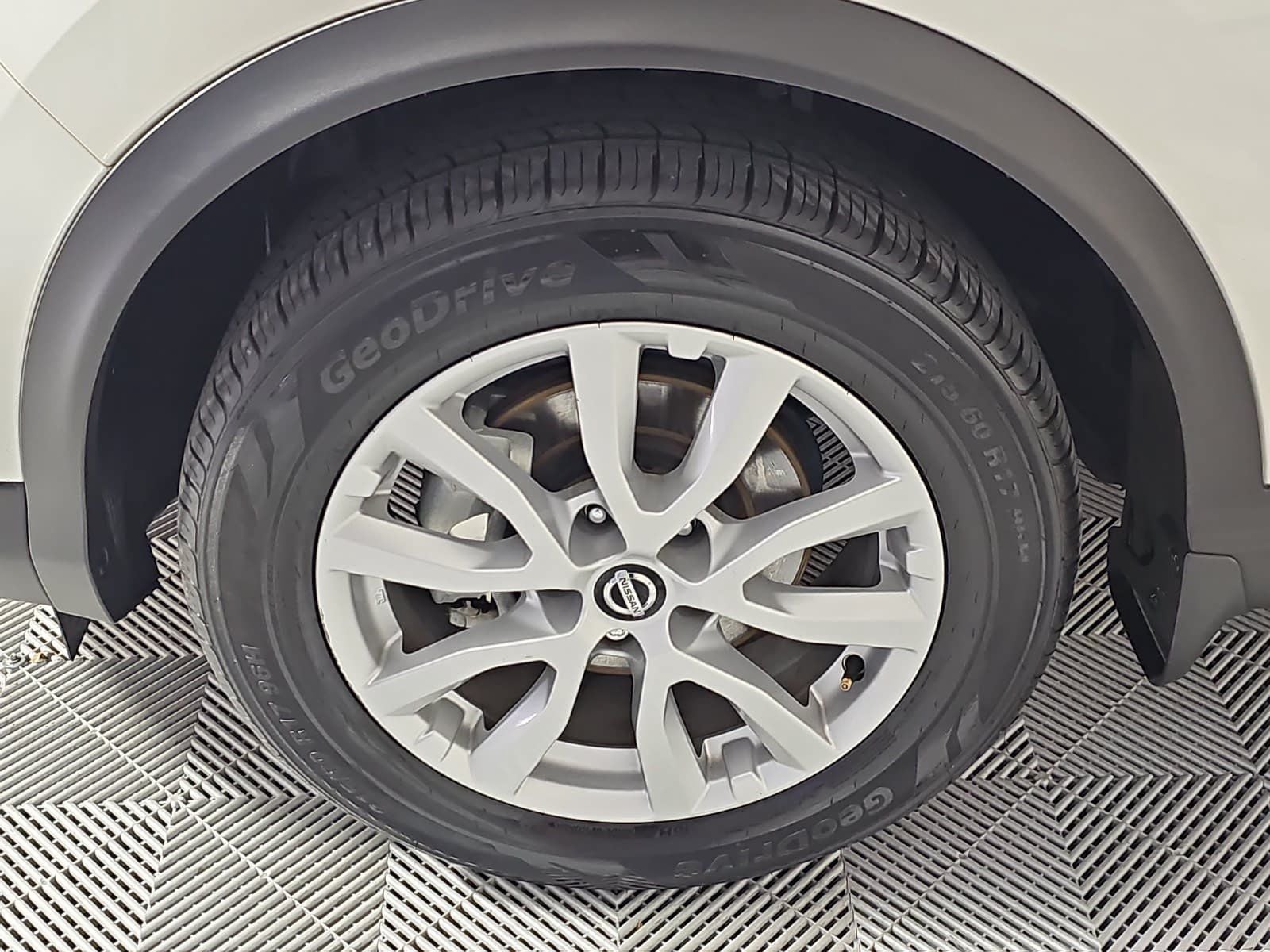 2021 Nissan Rogue Sport SV