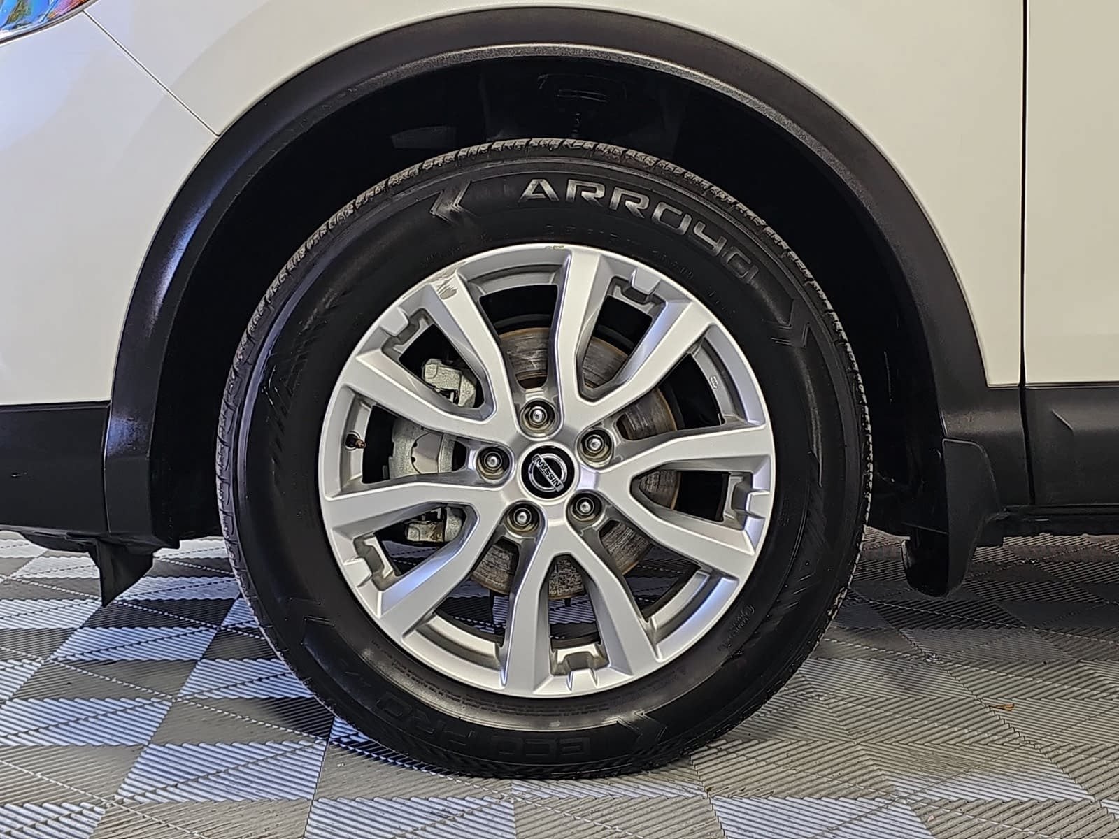 2022 Nissan Rogue Sport SV