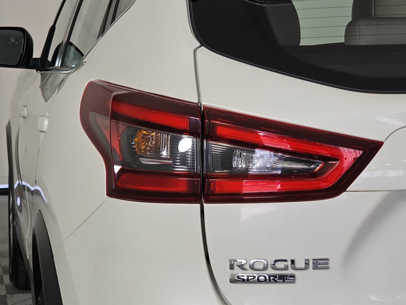 2022 Nissan Rogue Sport SV