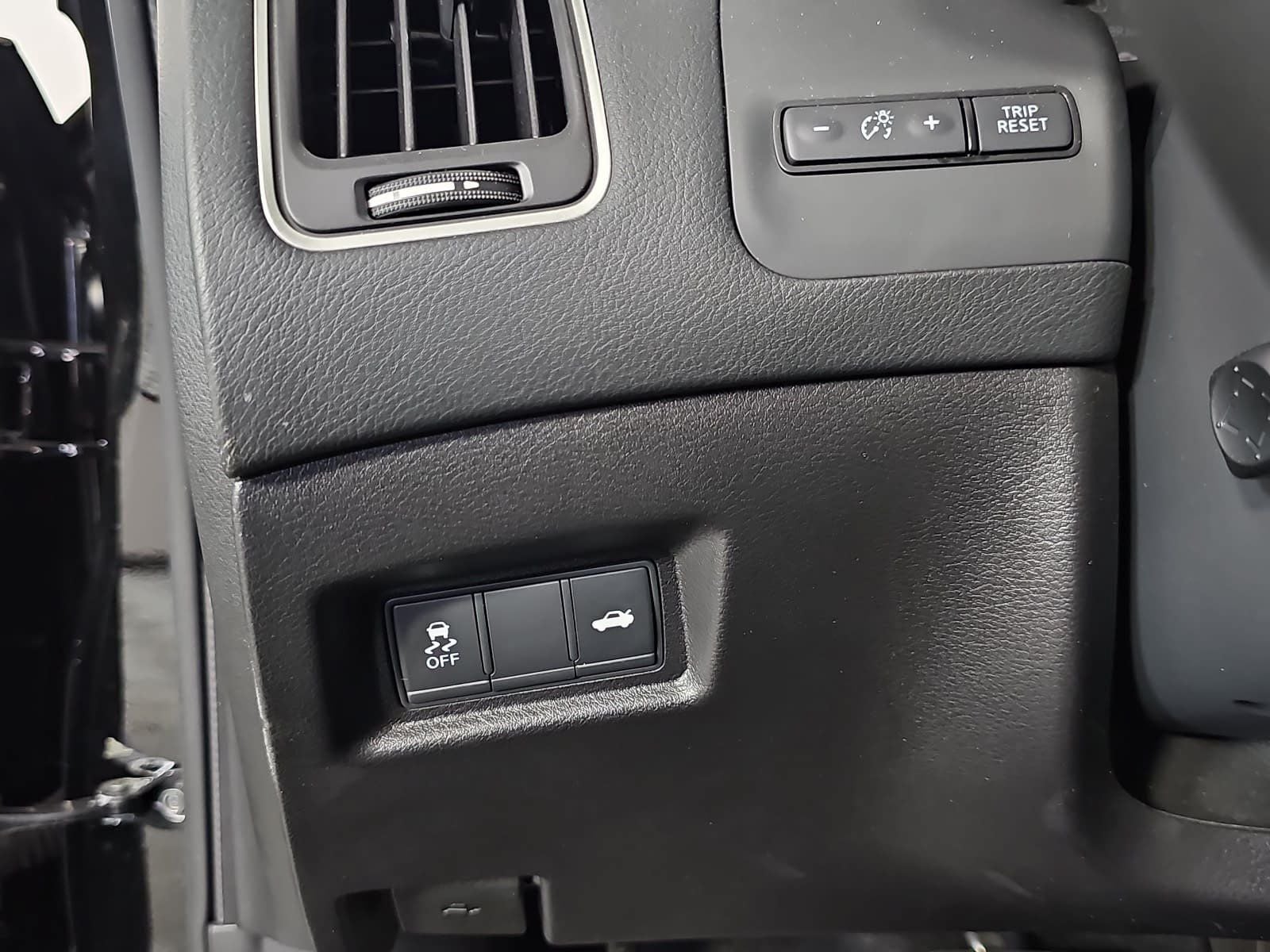 2023 INFINITI Q50 SENSORY