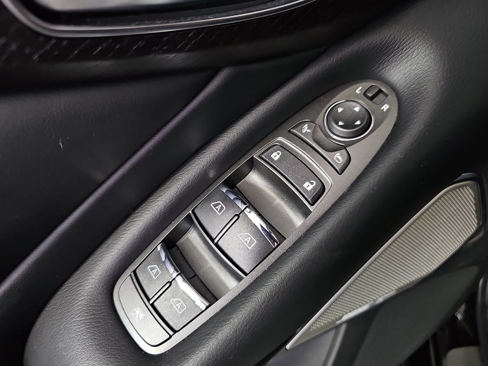 2023 INFINITI Q50 SENSORY