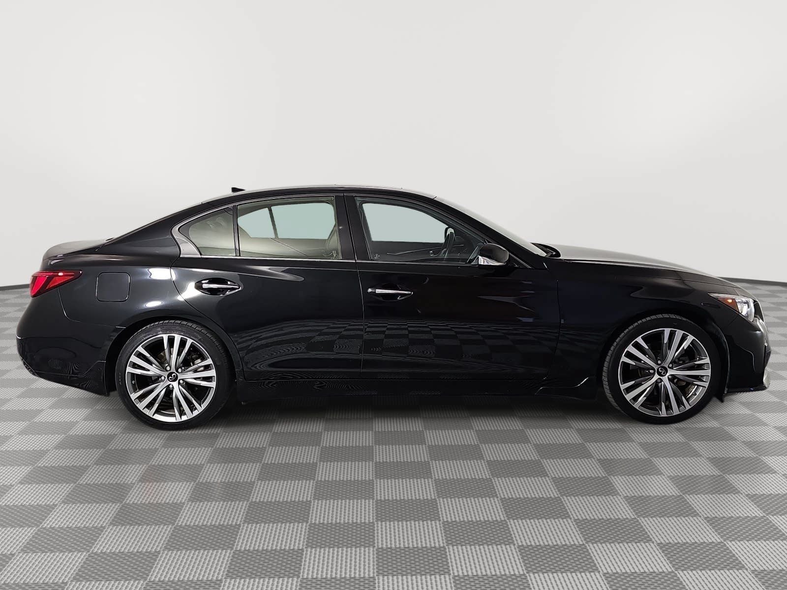 2023 INFINITI Q50 SENSORY