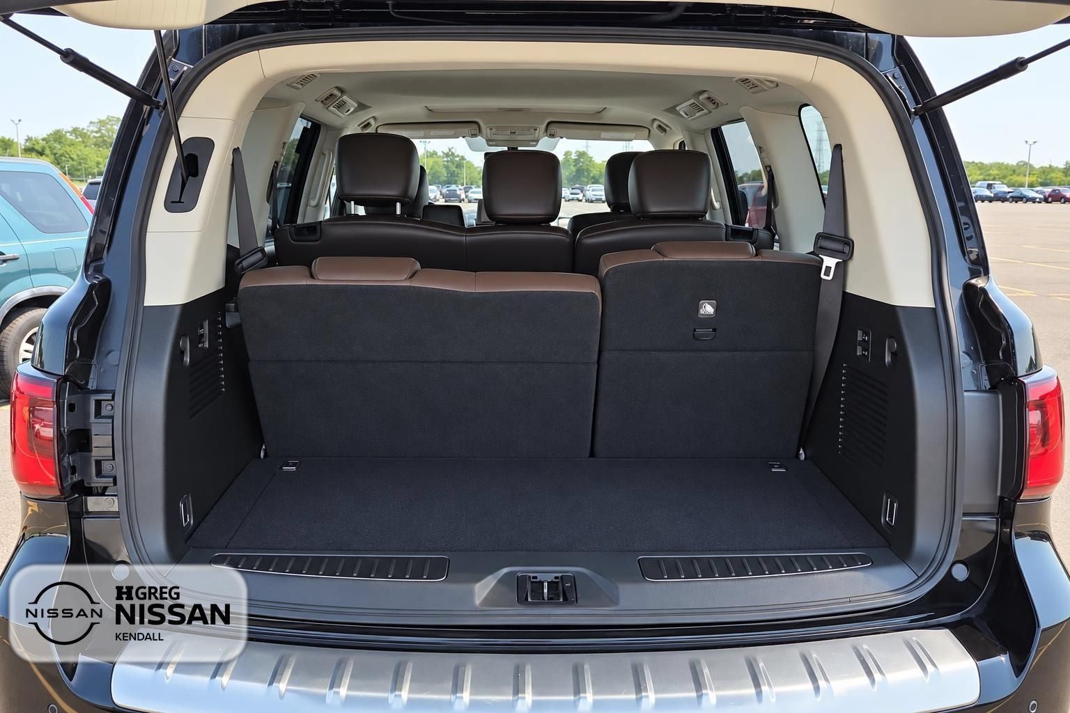 2023 INFINITI QX80 Premium Select
