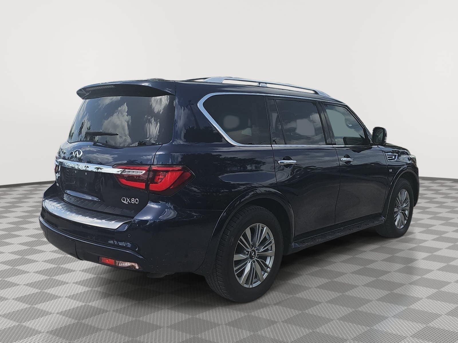 2019 INFINITI QX80 LUXE