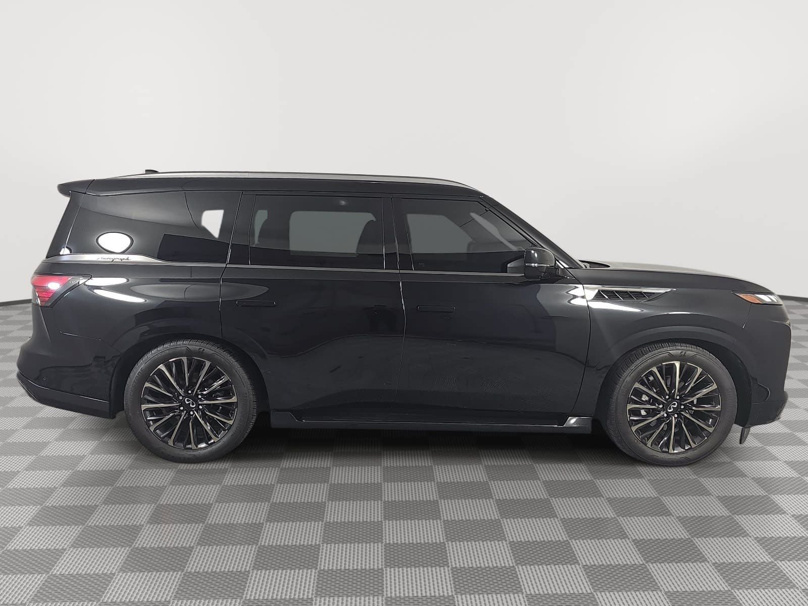 2025 INFINITI QX80 AUTOGRAPH